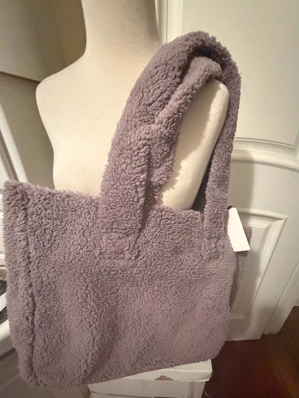 32 Degrees Plush Sherpa Tote in Lavender